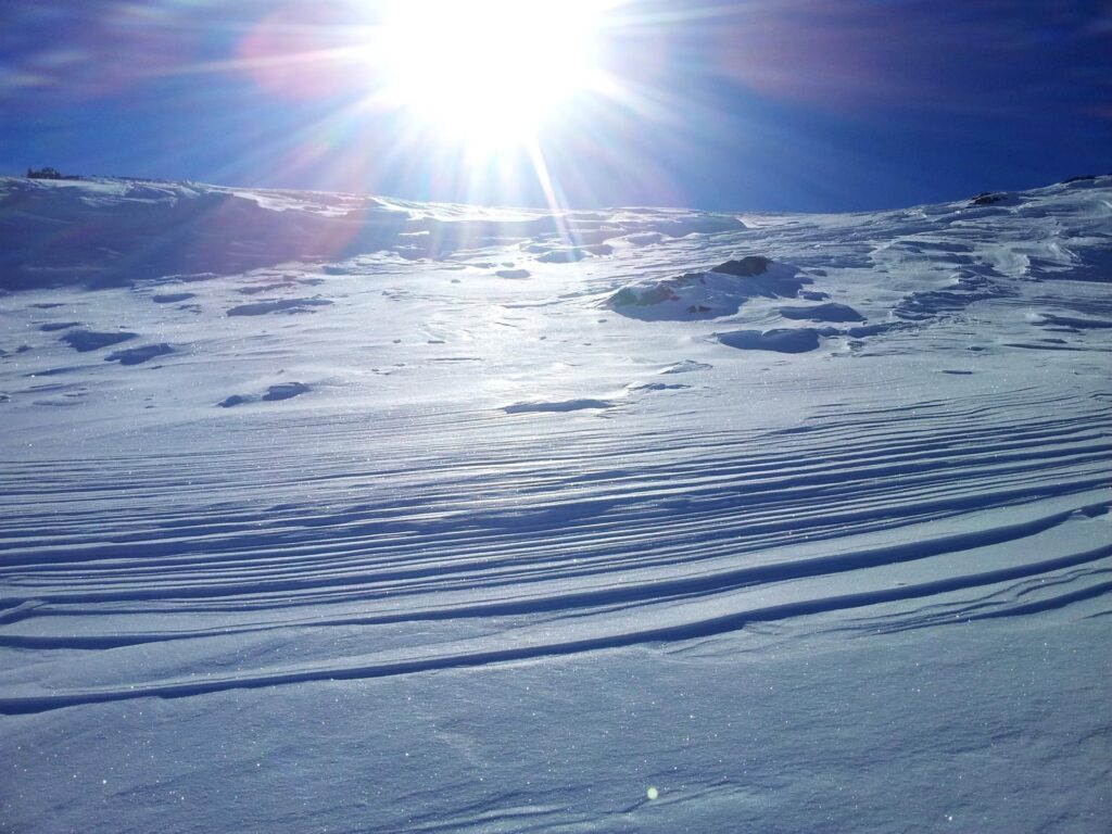 uno dei tanti scorci di graziosa neve ventata di oggi uno dei tanti scorci di graziosa neve ventata di oggi