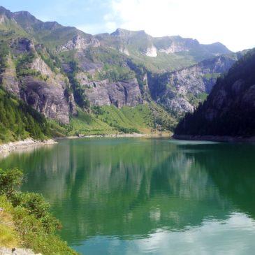 Via “Specchio delle mie brame” al lago d’Agaro