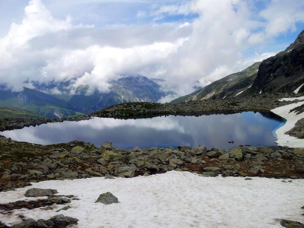 il lago di Bergseeli con la luce del sole acquisisce una sua dignità!! ;)