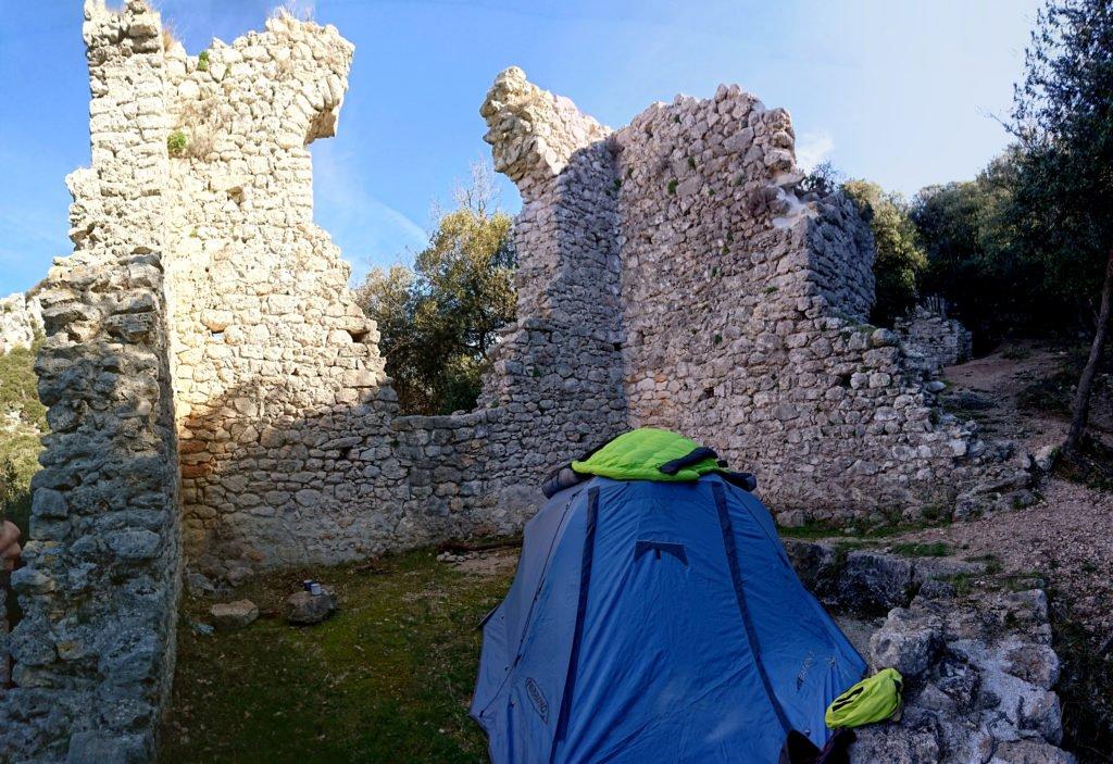 La nostra meravigliosa postazione notturna vista la mattina seguente prima di smontare