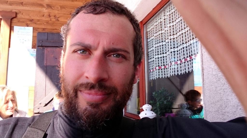 L&#039;immancabile selfie del Niggah. Mi ha preso il telefono per farselo. Ma se non l&#039;avesse fatto, non avrei potuto pubblicare l&#039;album. Avrebbe portato sfiga!