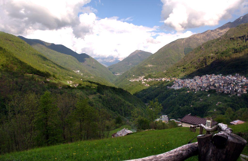 vista di Premana da Porcile