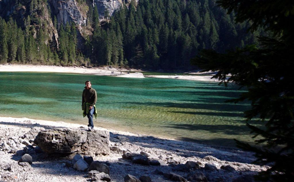 Anch'io in posa sul lungo lago