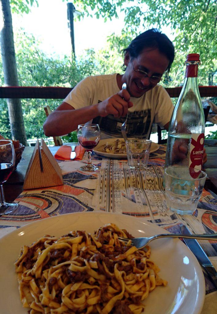 all&#039;Homo Selvadego: pizzoccheri e ragù di selvaggina per rinfrancar lo spirito
