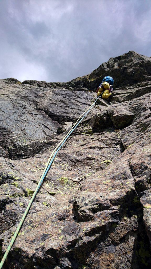 Erica attacca il secondo tiro. Un po' più agevole del primo, ma comunque ancora placcoso