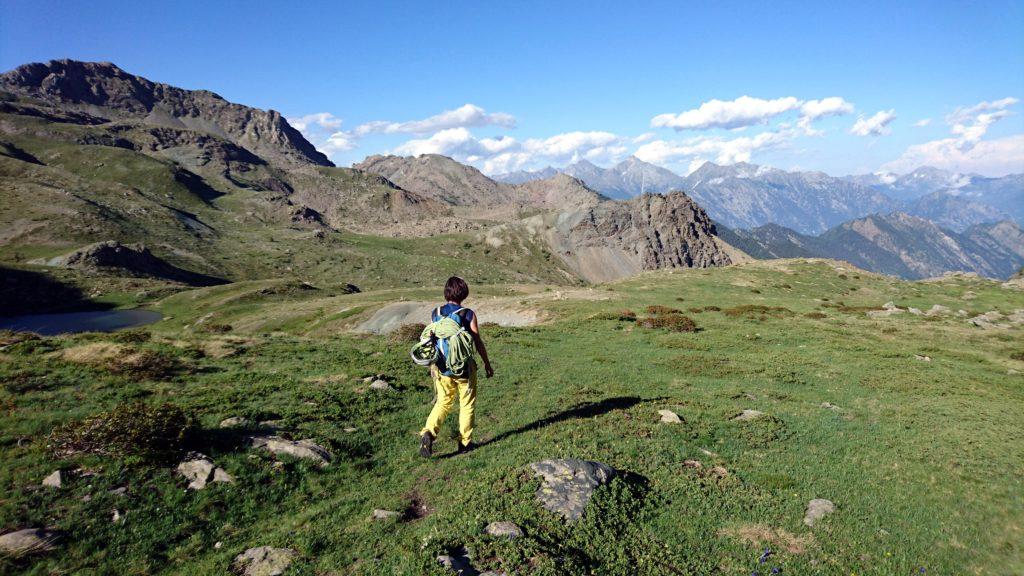 Erica a poche decine di metri dal lago di Raty, nel suo splendido ambiente alpino