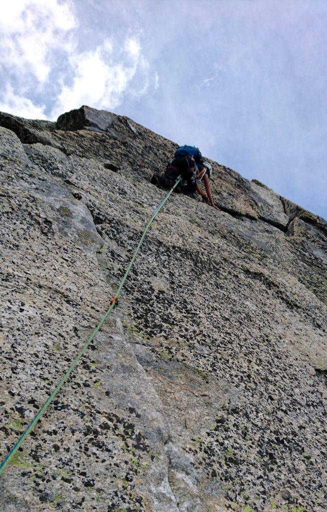 Erica impegnata sull&#039;ultima bella placca della via. Anche qua se l&#039;è sentita e si è portata a casa un bel tiro