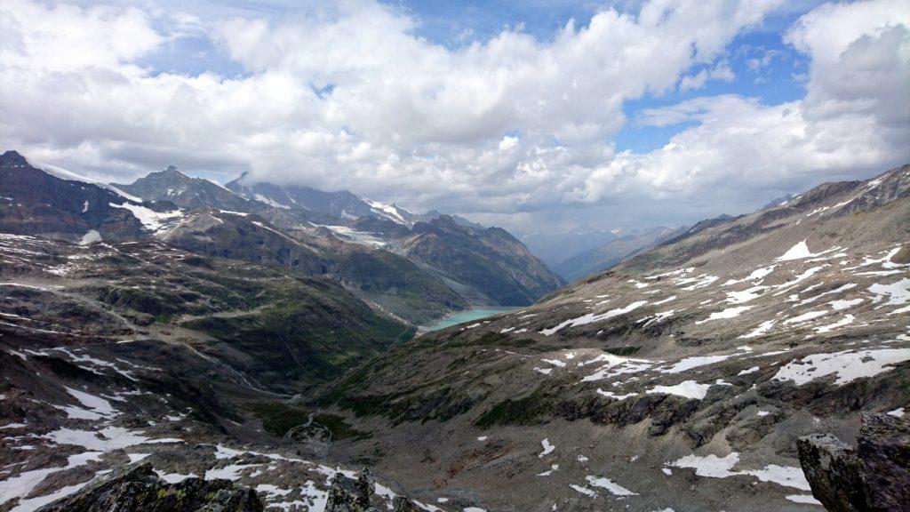 Vista dalla nostra cima del lago di Mattmark, sul versante svizzero