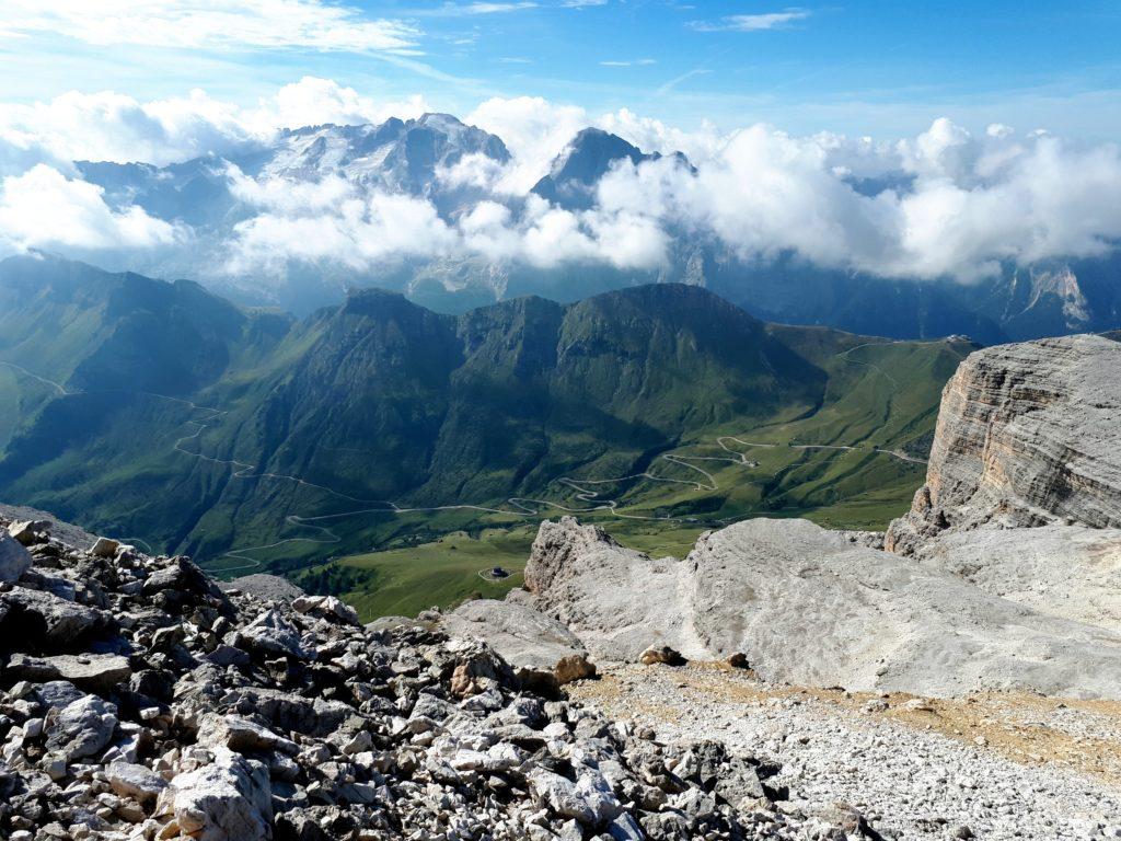 uno sguardo verso i ghiacciai della Marmolada