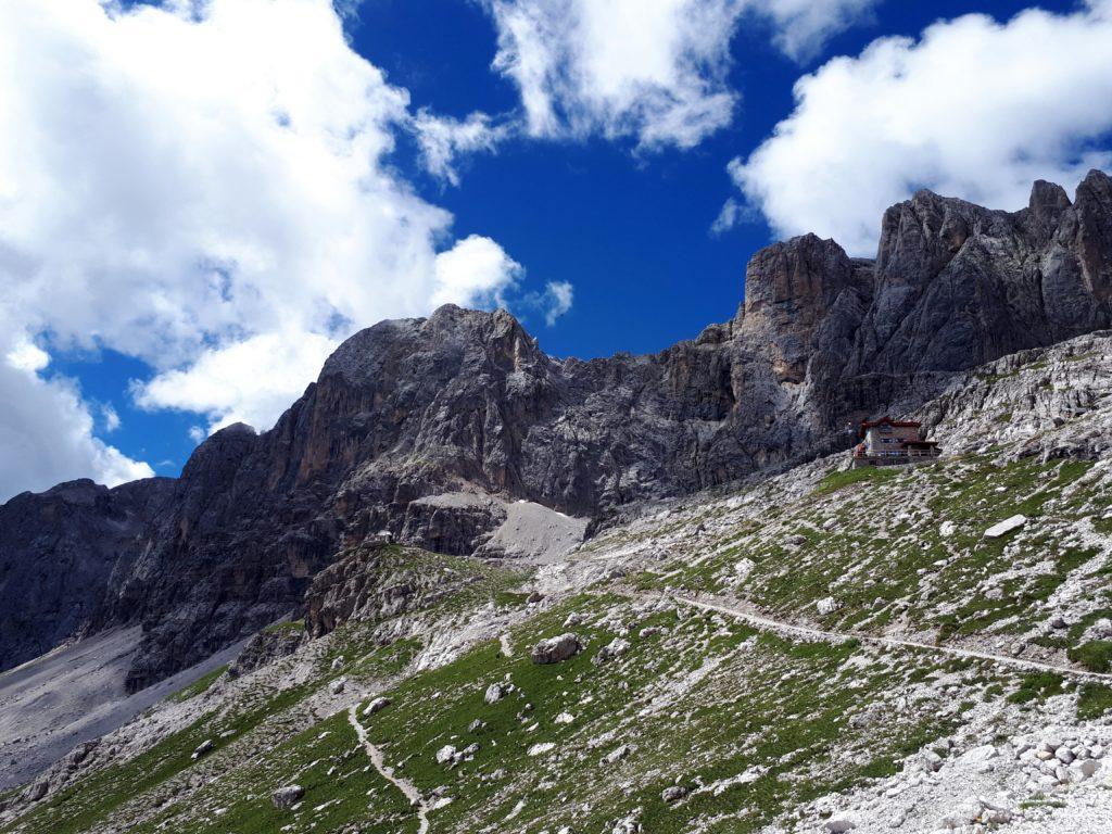 in vista del Rifugio Agostini