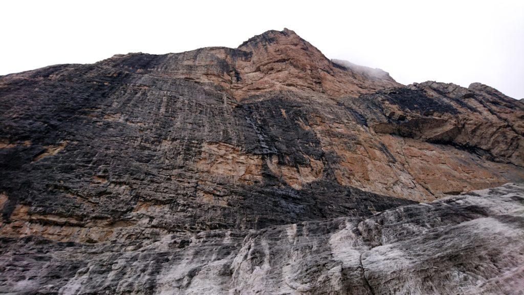 il paretone est della Cima d&#039;Ambiez, dove sono presenti molte vie di arrampicata