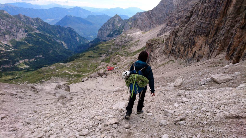 si riscende all'Agostini lungo il ghiaione