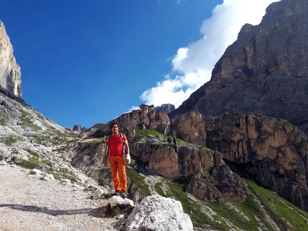 Gab e il rifugio Vajolet (anzi...il rifugio Preuss. Il Vajolet è subito dietro)