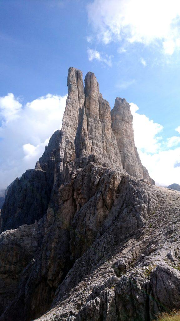 Un ultimo sguardo alle belle torri e poi si scende