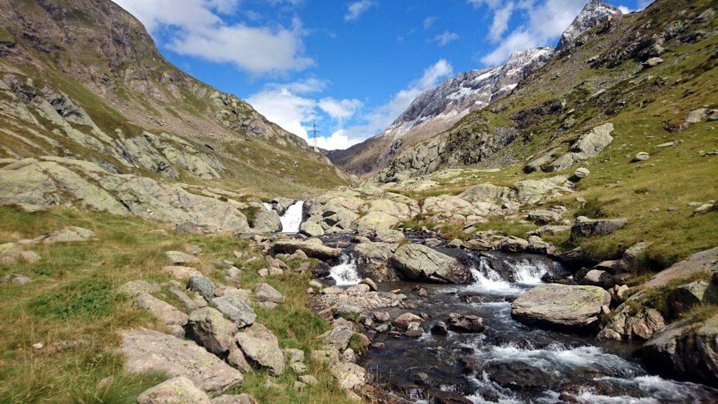 il torrente che collega i laghi di Barbellino