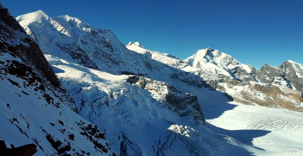 il piz Palù a sinistra e il Bernina a destra