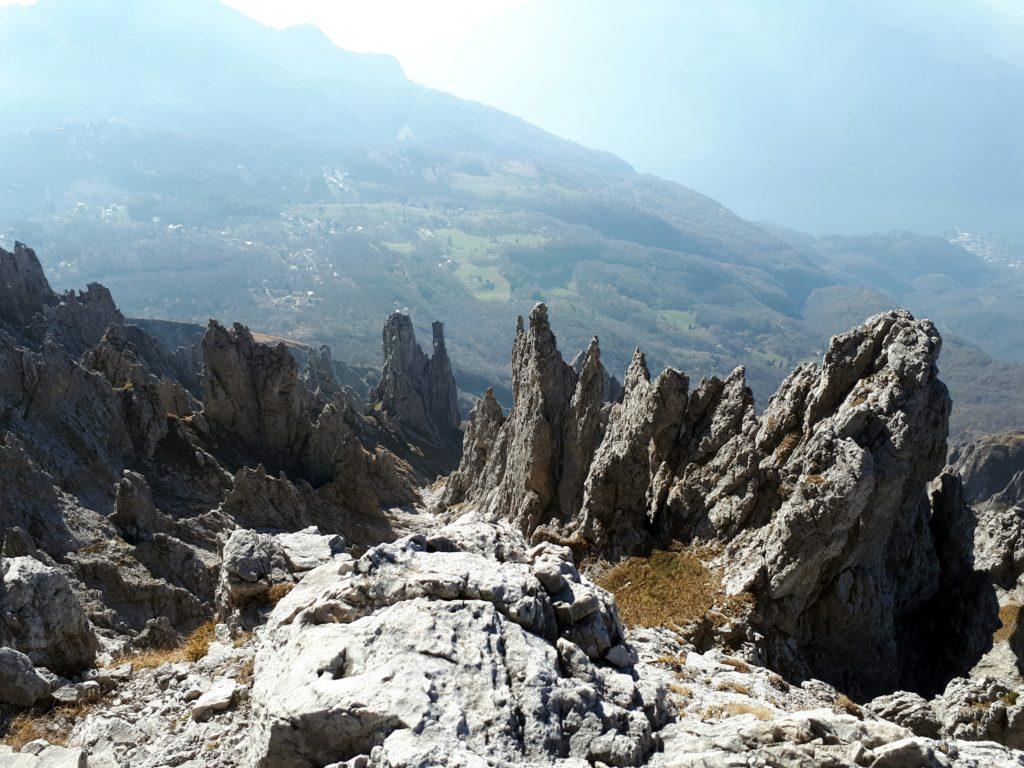 anfiteatro di guglie e torri, una più bella dell&#039;altra e molte scalabili