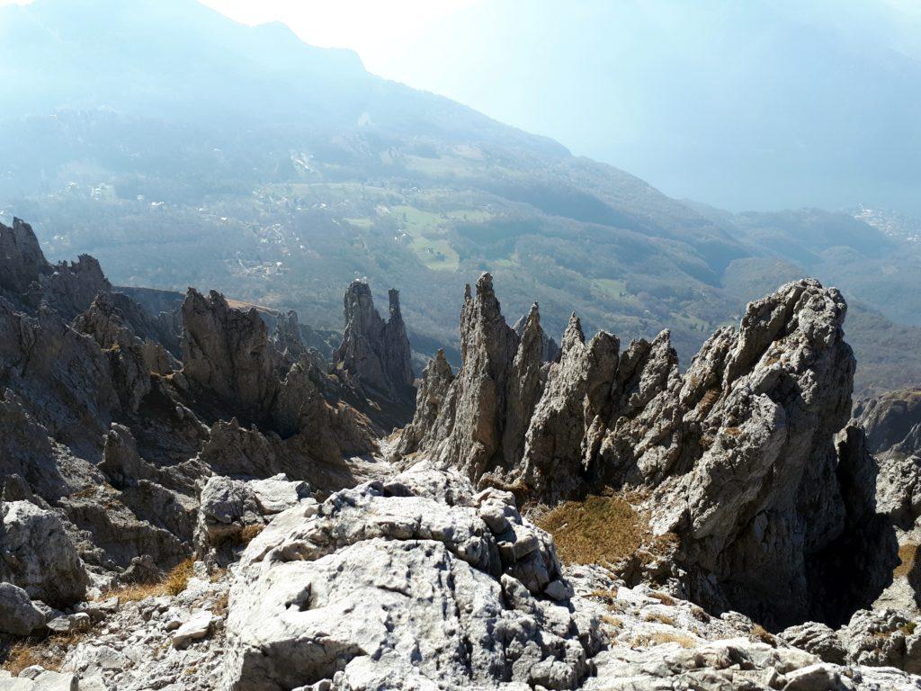 anfiteatro di guglie e torri, una più bella dell'altra e molte scalabili