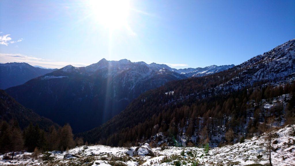 Esattamente di fronte a noi si vede il giro dei Laghi di San Giuliano, già percorso più volte in passato