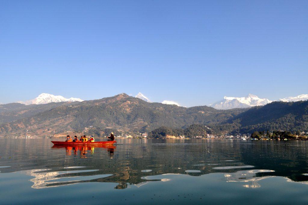 lago di Pokhara