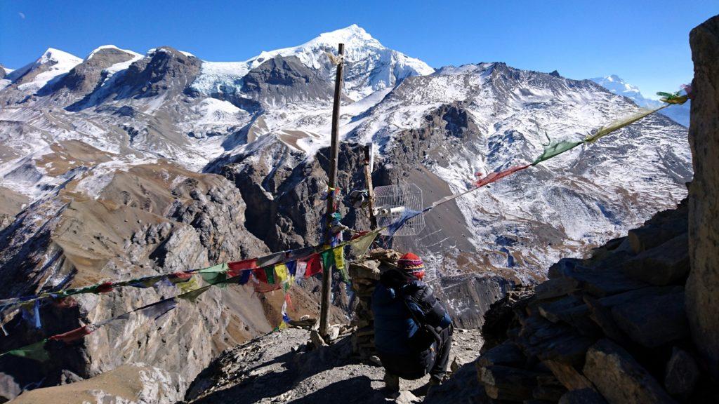 qualche foto sulla cima senza nome: è pur sempre la massima quota da noi mai raggiunta (ma domani faremo di meglio!)