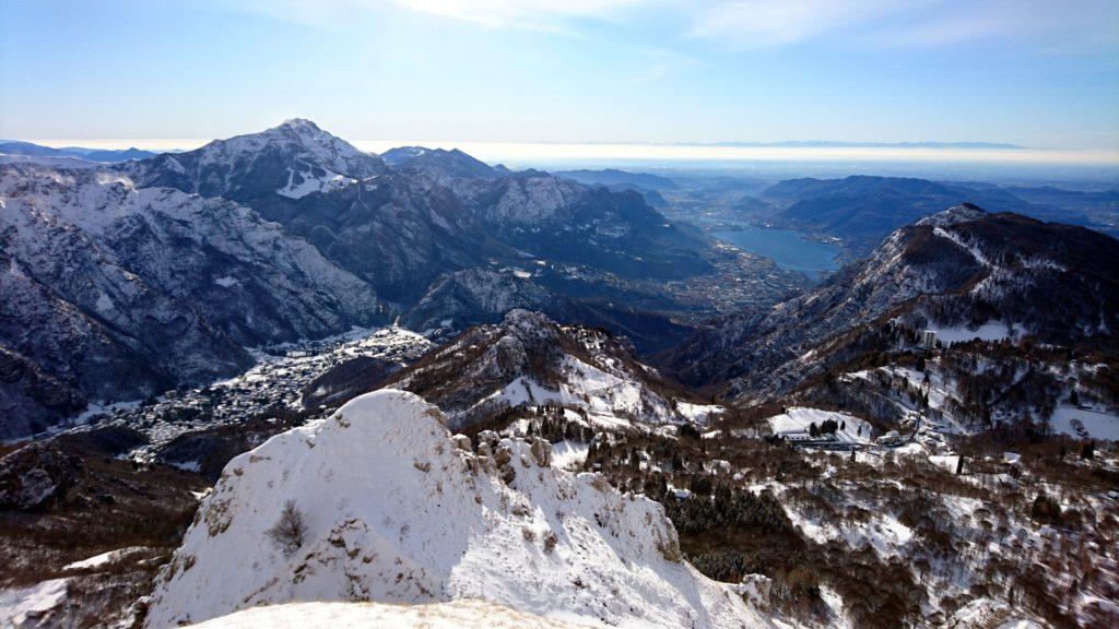 la visibilità è ottima. Dal vivo si intravedono anche i grattacieli meneghini