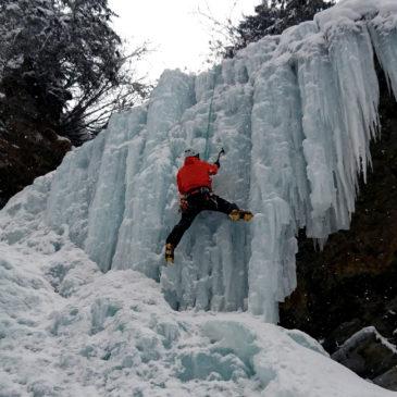 Cascata di ghiaccio di Campolaro