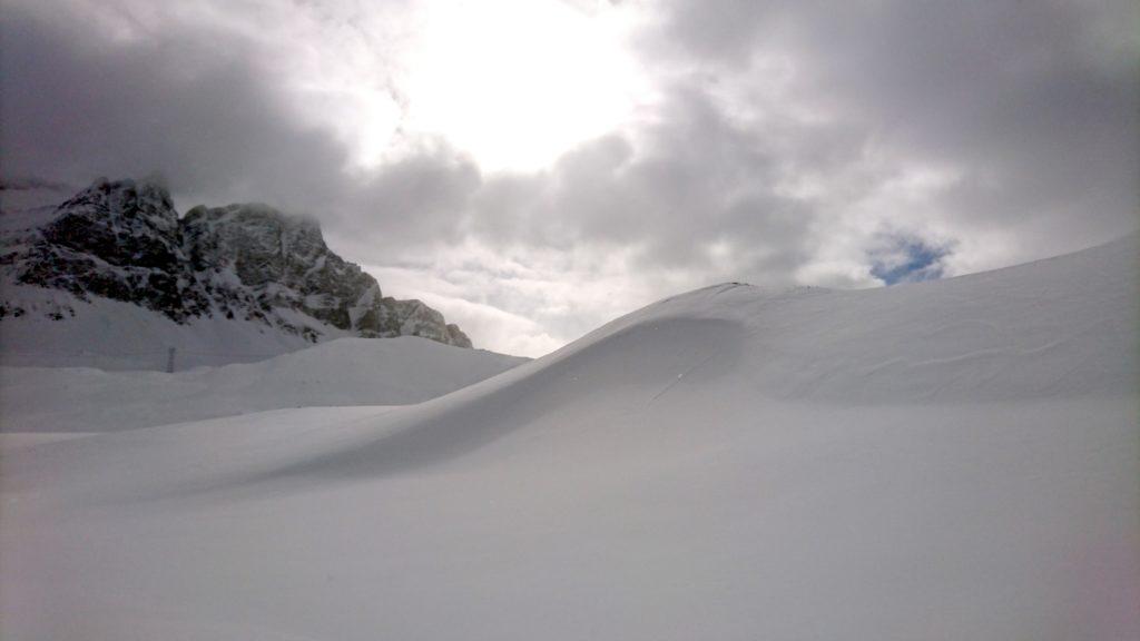 Metri e metri di neve polverosa e immacolata