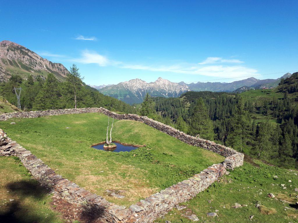 architettura e natura: verso il lago Colombo