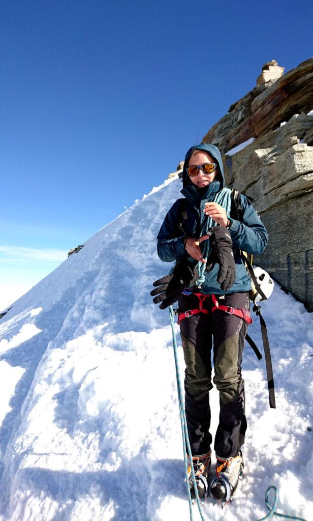 si scende... anche in fretta visto l'affollamento della cima