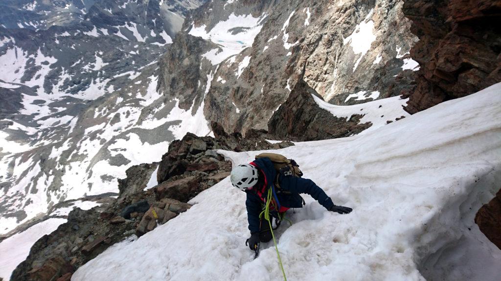 La normale è ancora molto innevata e ci saranno passaggi anche esposti