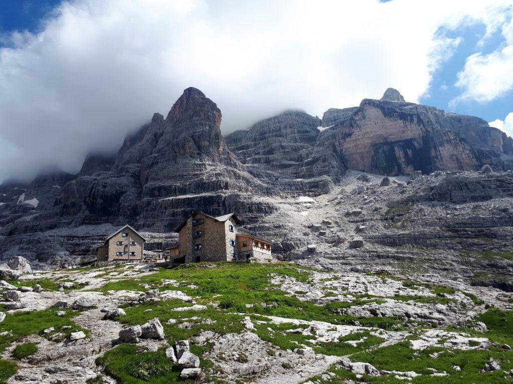 la bellissima luce del pomeriggio e il Tuckett nella sua magnifica cornice