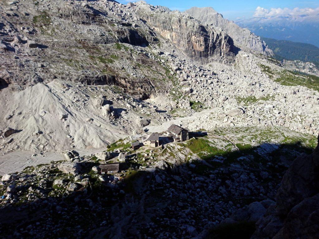 alba sul Tuckett: e luce fu. Noi invece dovremo aspettare un altro po' di tempo prima di vedere il sole