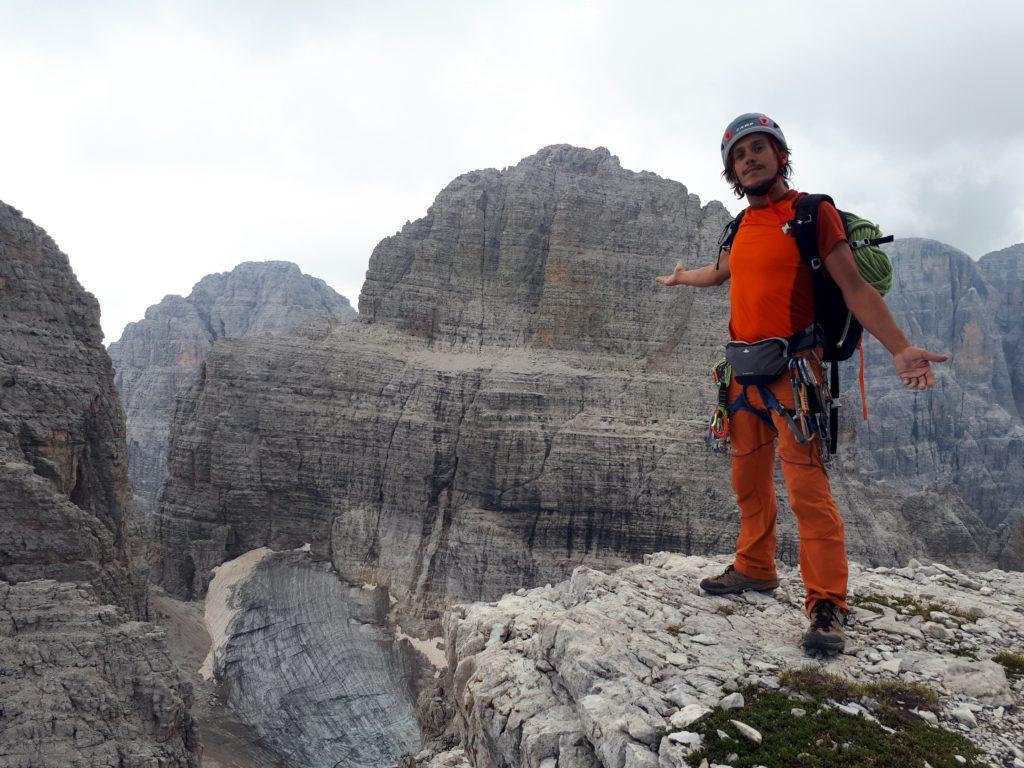 immancabile foto pagliaccia di vetta per me! Cima Molveno portata a casa!