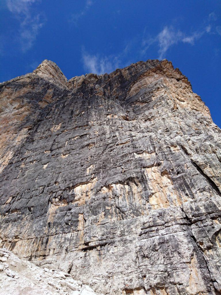 La nostra via vista dalla base in tutta la sua verticalità!