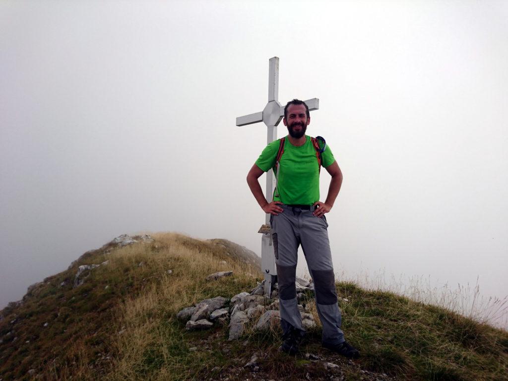 Il Niggah alla piccola croce di vetta del Monte Secco