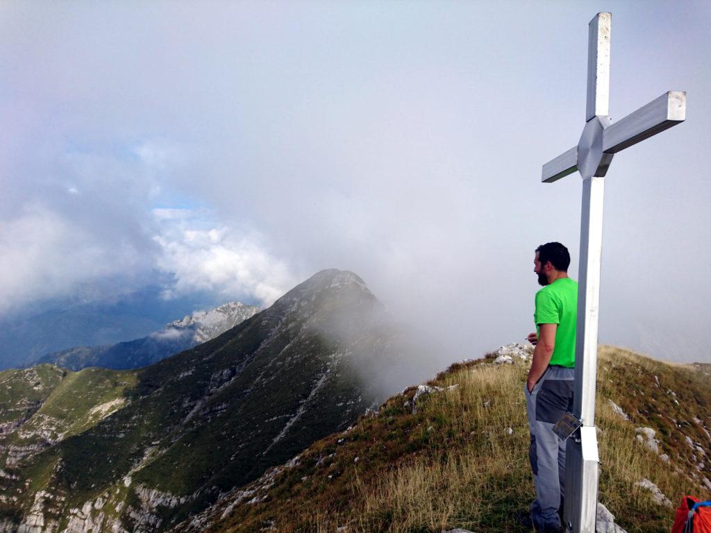 Il Niggah studia la strada verso il Pegherolo. Ormai abbiamo deciso di andare avanti