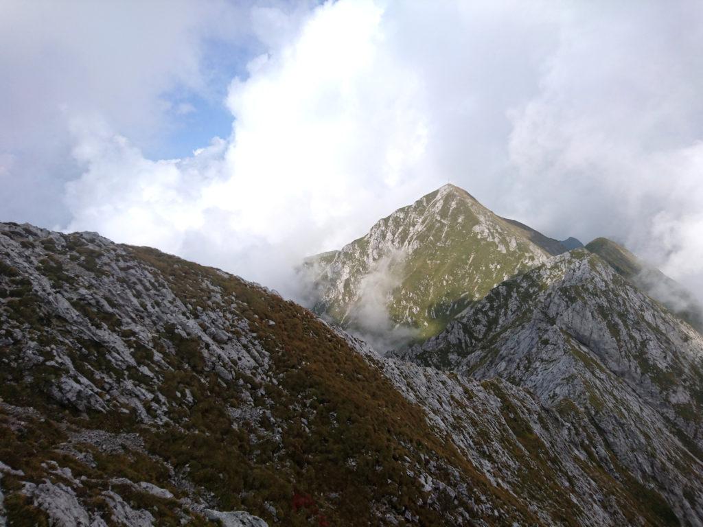 Dopo una lunga galoppata vediamo finalmente in lontananza la sagoma del Monte Cavallo