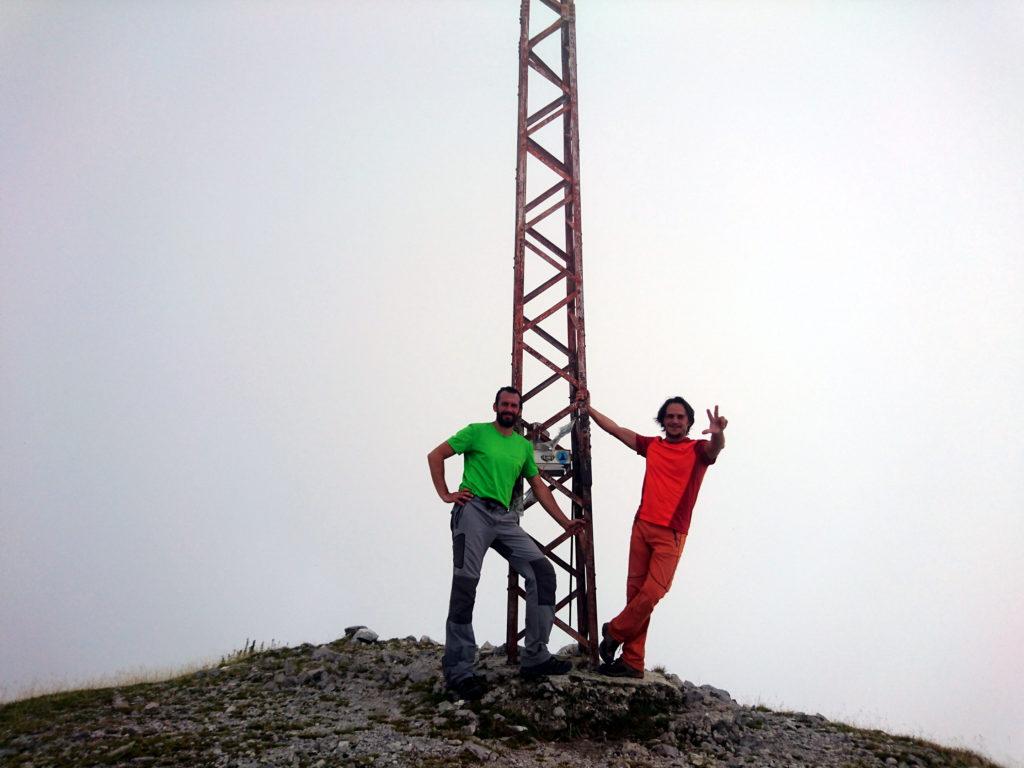 Foto di vetta insieme. Terza cima di giornata conquistata!