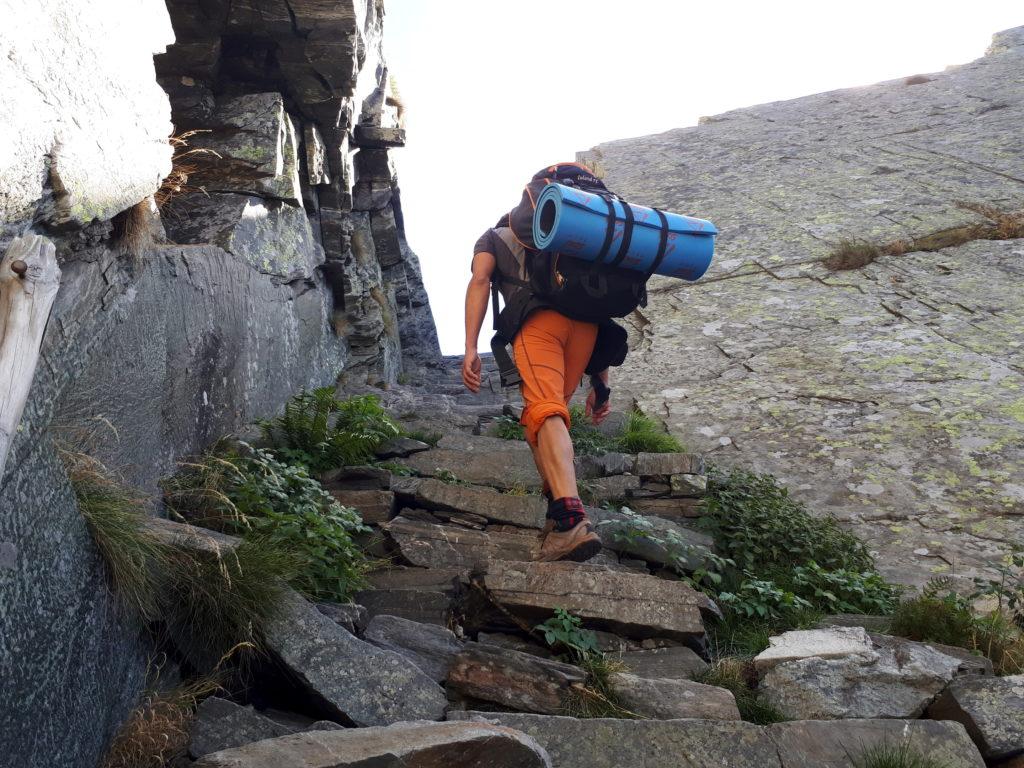 Gabri pronto a sbucare in val Grande tramite il passo del Ragozzale