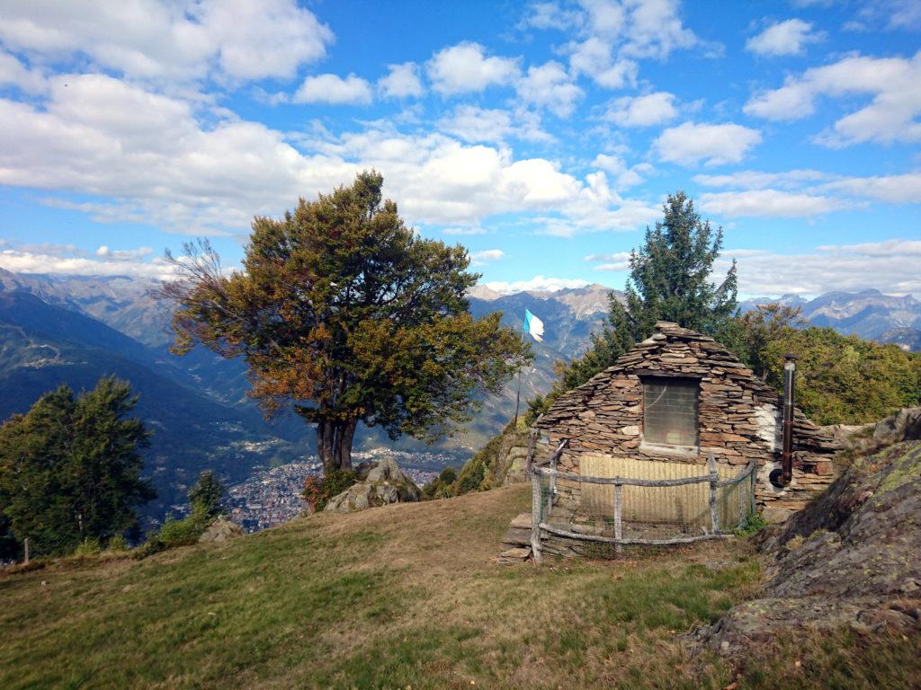 giungiamo all'Alpe Drisoni che è in una posizione davvero splendida