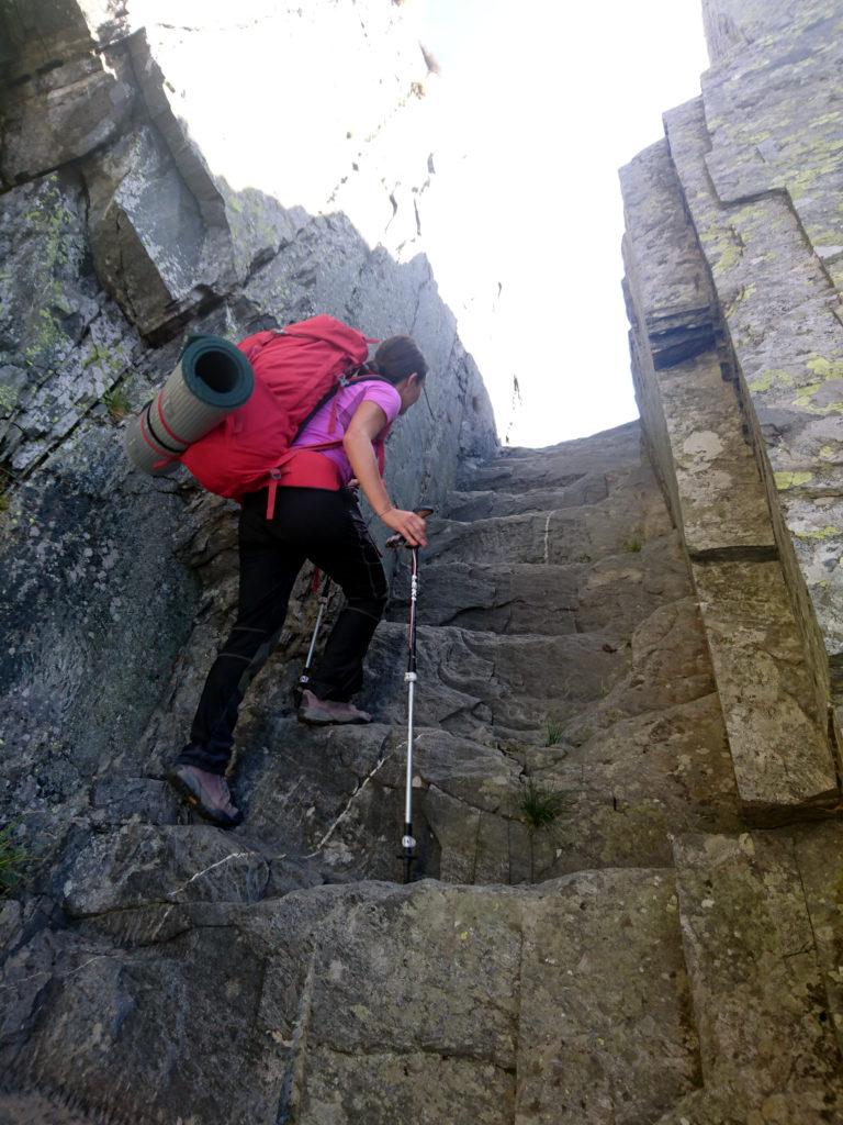 Erica pronta a sbucare in val Grande tramite il passo del Ragozzale