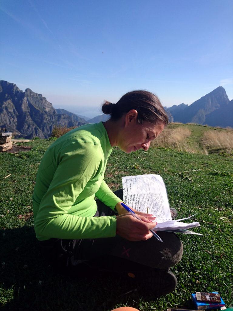 curiosiamo nel diario del rifugio per vedere chi ci ha preceduti