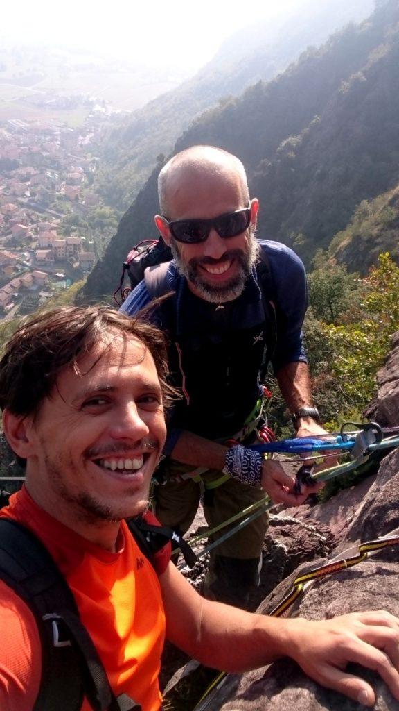 Selfie in sosta durante la discesa in doppia