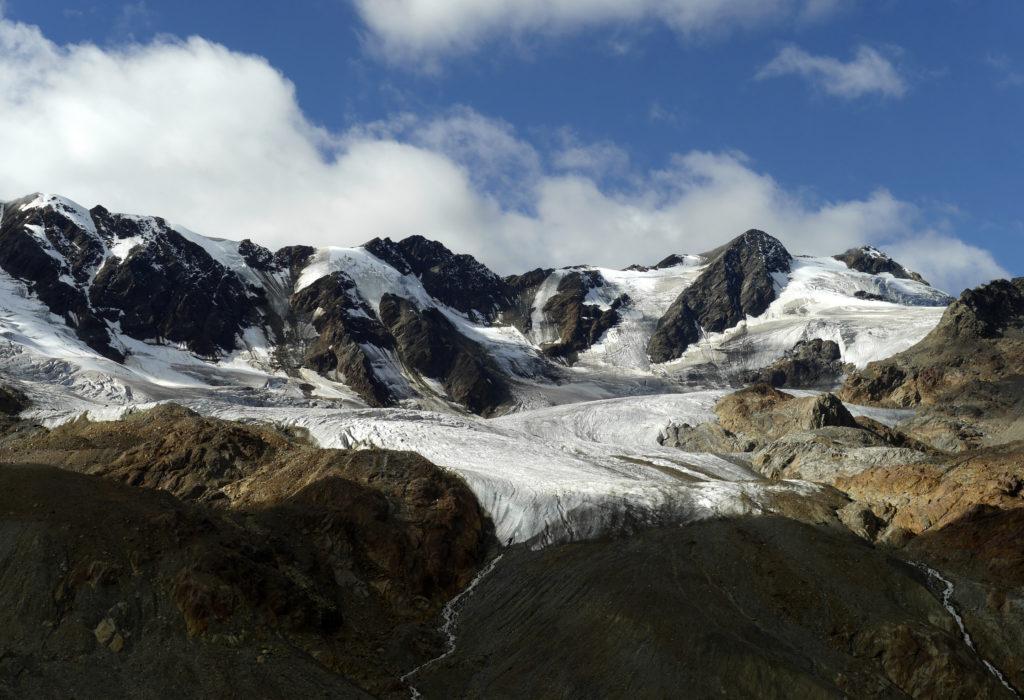 Altra bella panoramica del ghiacciaio di fronte