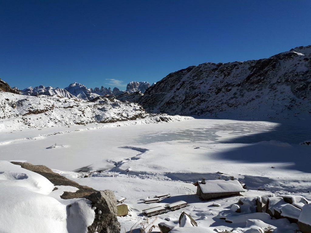 vista sulle Dolomiti di Brenta, Sfulmini, Crozzon, Tosa e Cima d&#039;Ambiez