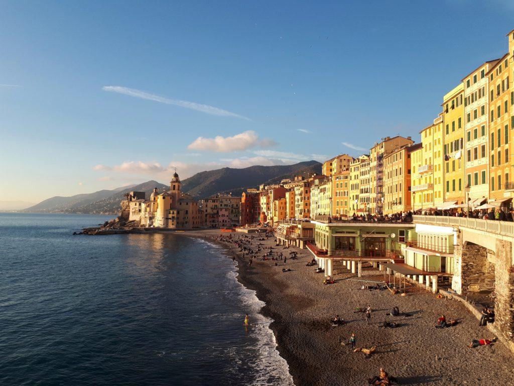 Camogli nella luce dorata del sole invernale