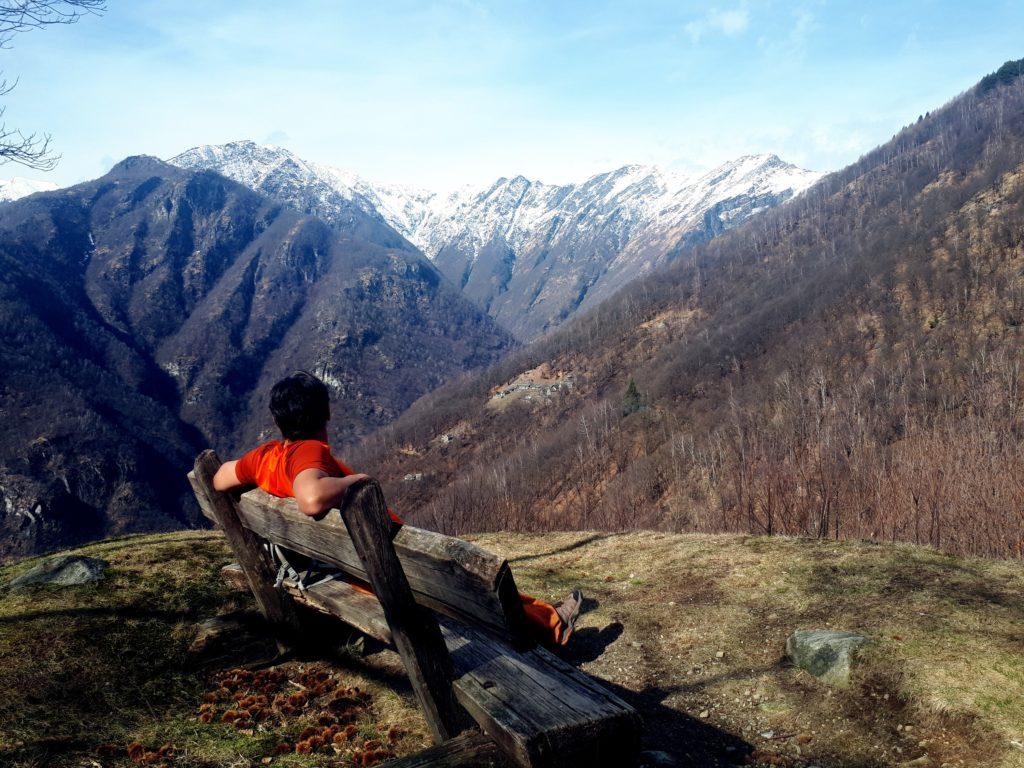 si arriva a questo punto panoramico dopo la prima parte nel bosco, proprio sotto a Stavell