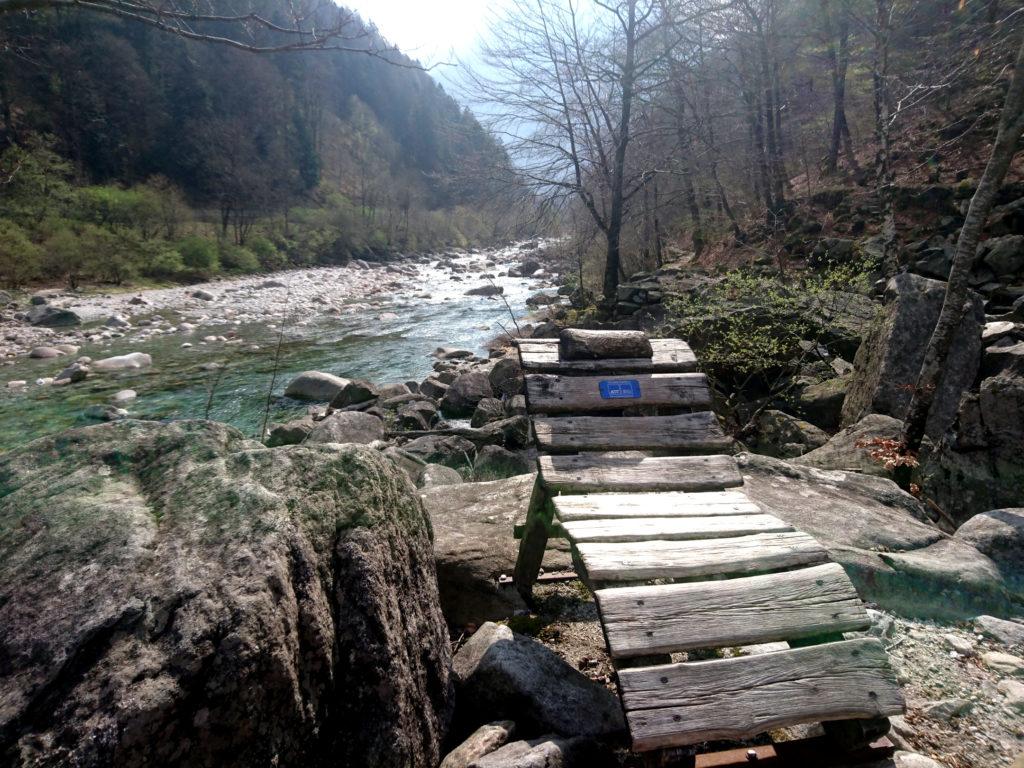 dettaglio della chaise longue nella sua bella posizione