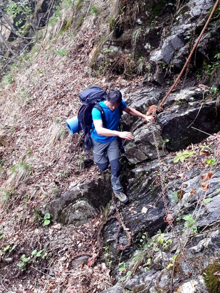 il "passaggio del canapone", a cui è stata saggiamente accostata una catena in ferro